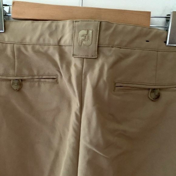 FootJoy Tan Pleated Front Performance Golf Pants Size 38 X 32 - Picture 3 of 8